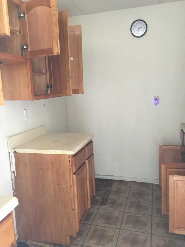 812 Bryant Ave 3 - Photo 3 of 3