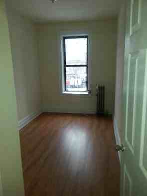 2815 Flatbush Ave - Photo 2 of 5