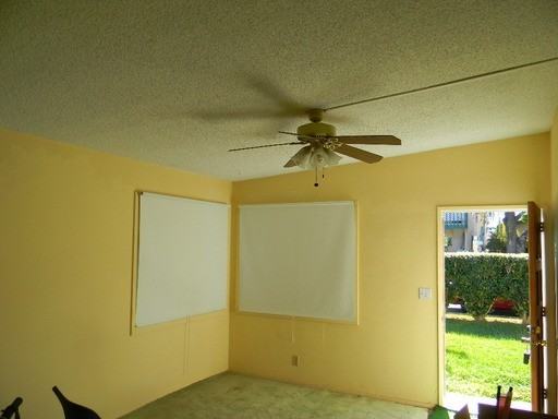 7773 Newman Ave - Photo 3 of 8