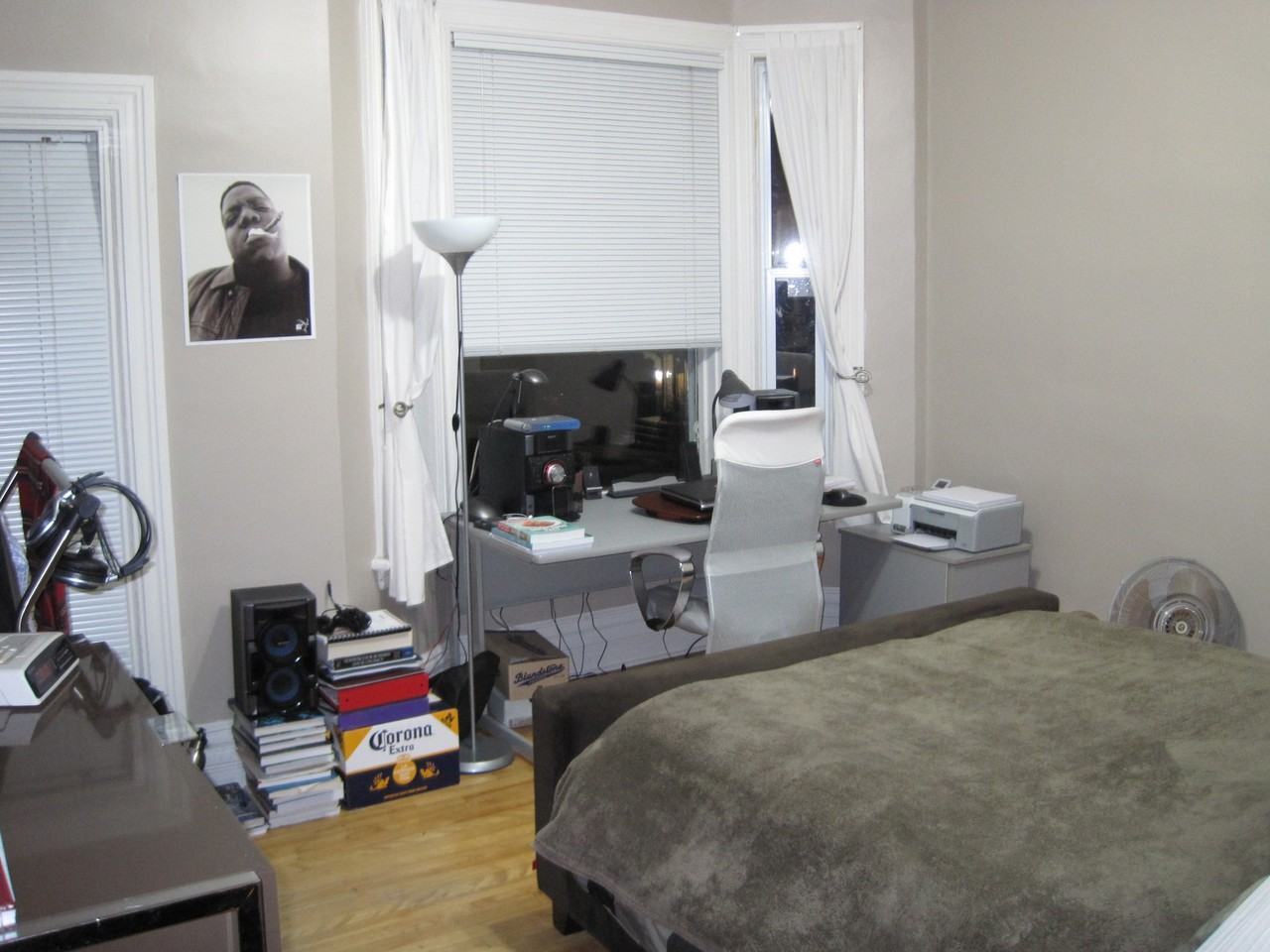 398 Chapel St #2 - Photo 3 of 9