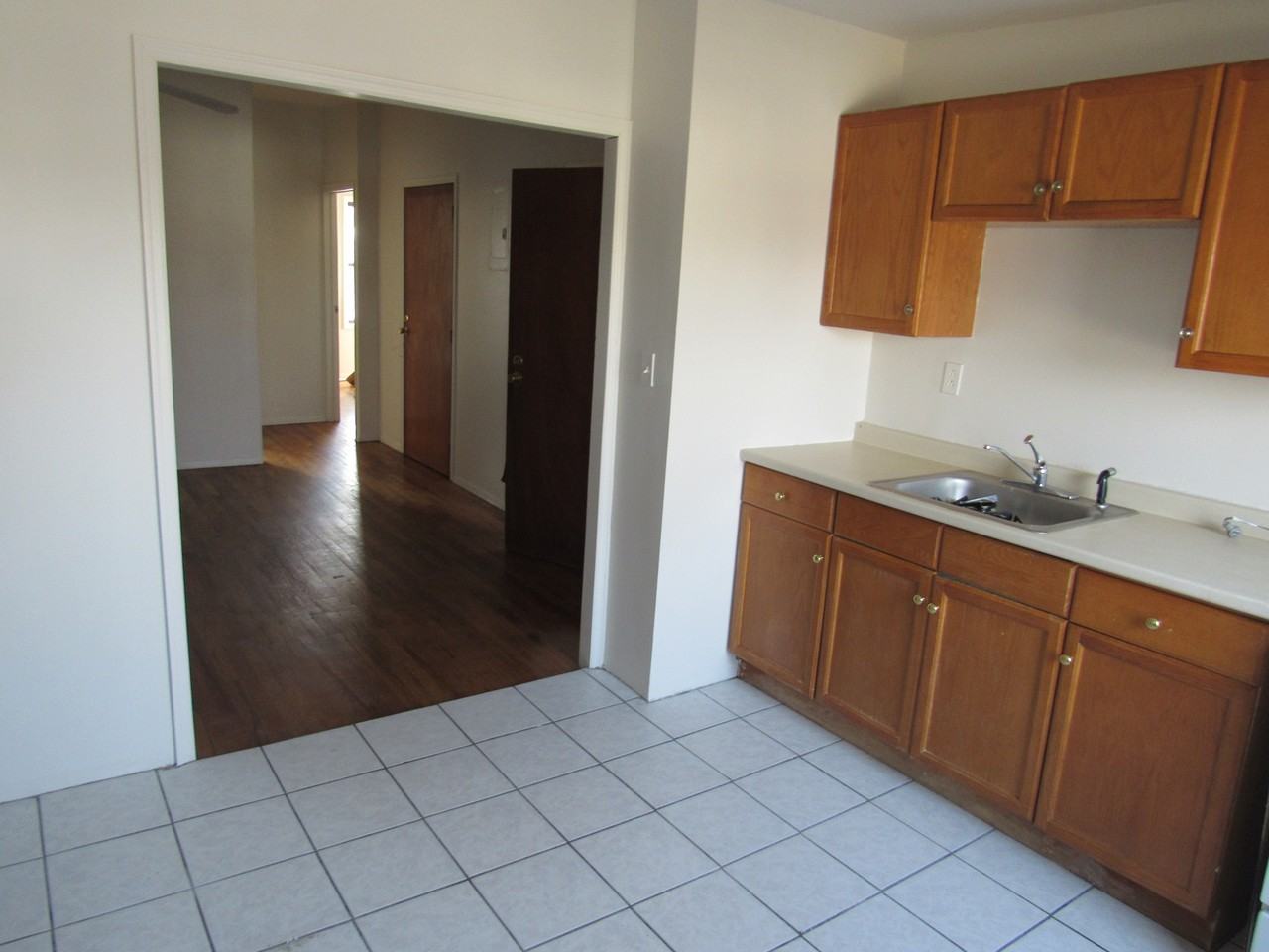 19 Jefferson Ave #3 - Photo 2 of 4