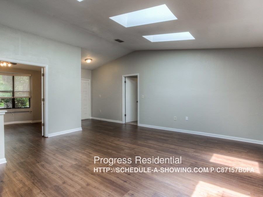 3855 Erin Brook Dr - Photo 3 of 13