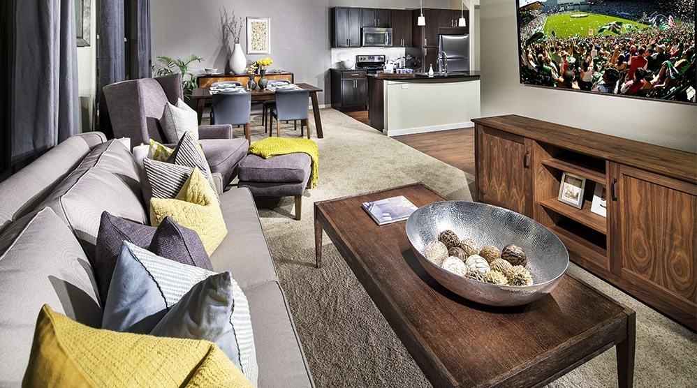 Monaco Row - Photo 3 of 22