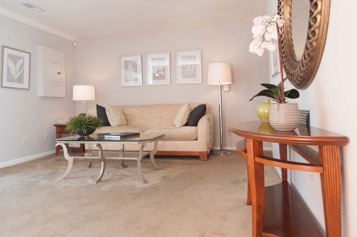 Tuscany Gardens Apartments - Photo 2 of 5