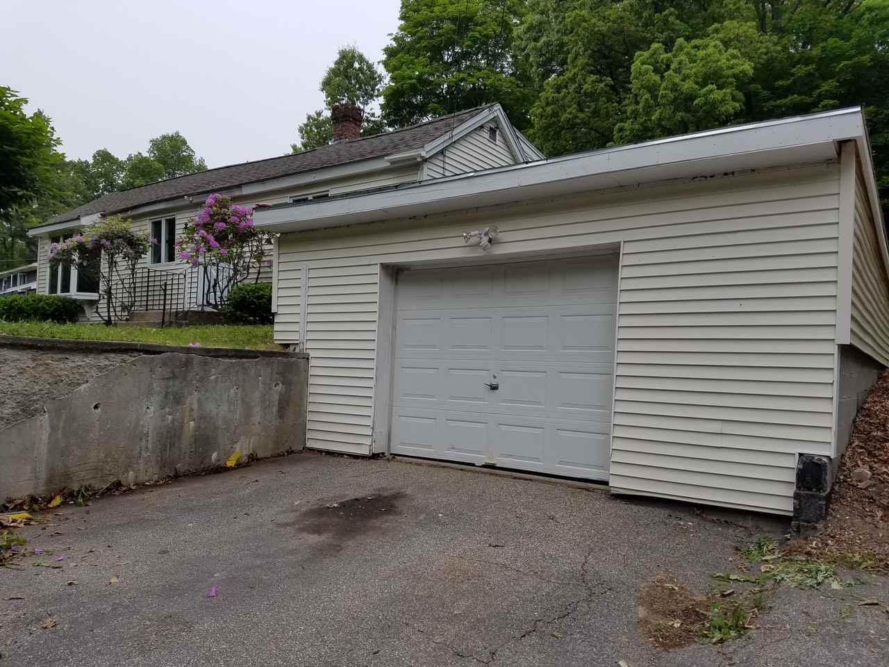 106 Jeremy Hill Rd - Photo 2 of 6