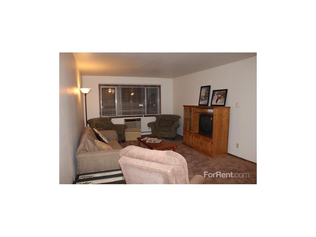 Willowick Apartments - Photo 2 of 9