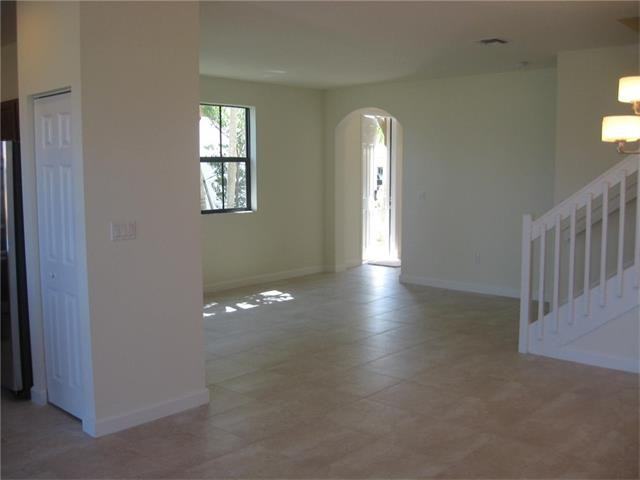 16585 Southwest 42nd Way - Photo 3 of 7