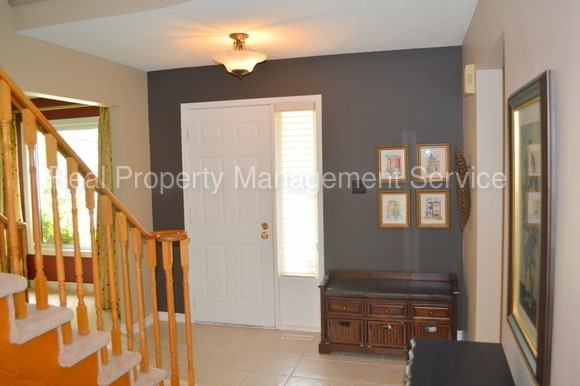 35 Norfolk Ave - Photo 2 of 19