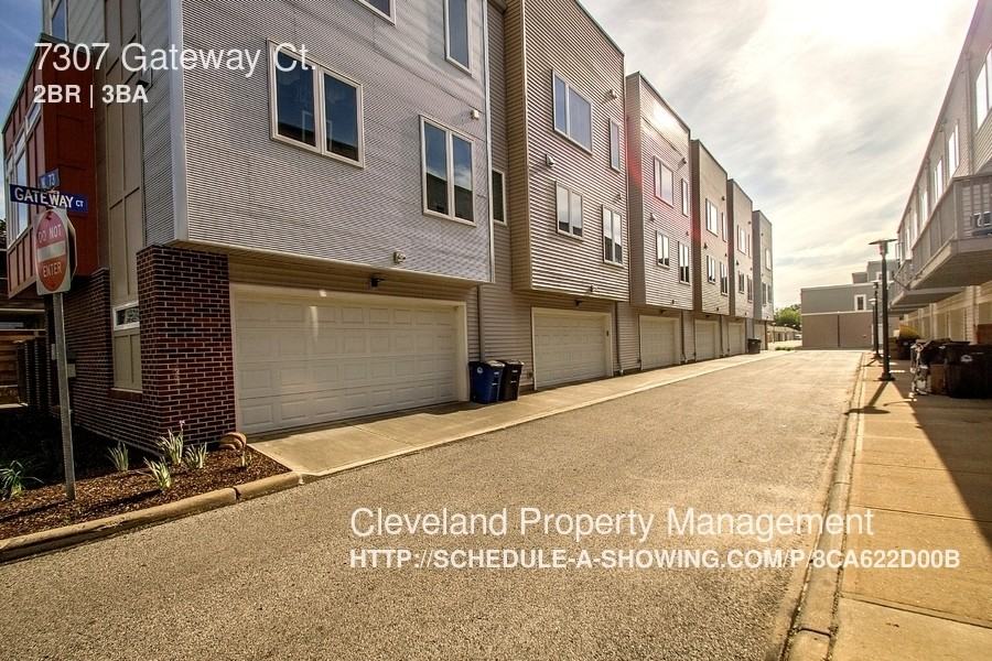 7307 Gateway Ct - Photo 2 of 26