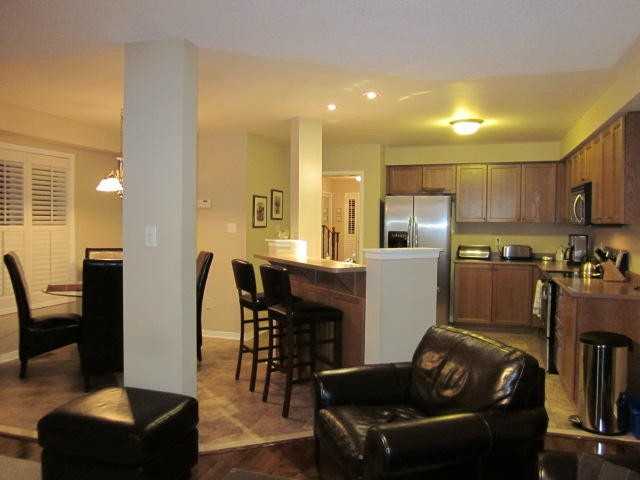 208 Banbrooke Crescent - Photo 2 of 7