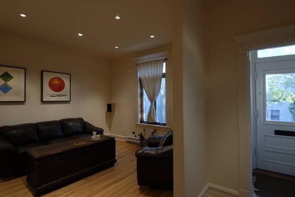4619 Avenue de l'Esplanade - Photo 3 of 3