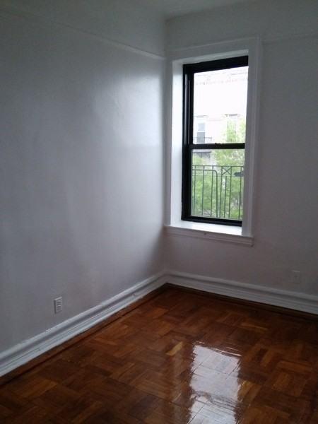 674 47th St 4C - Photo 3 of 3