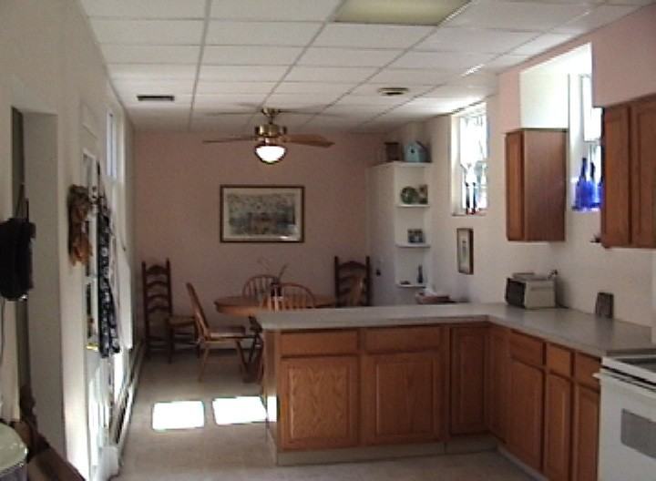 905 Carroll Rd - Photo 3 of 5