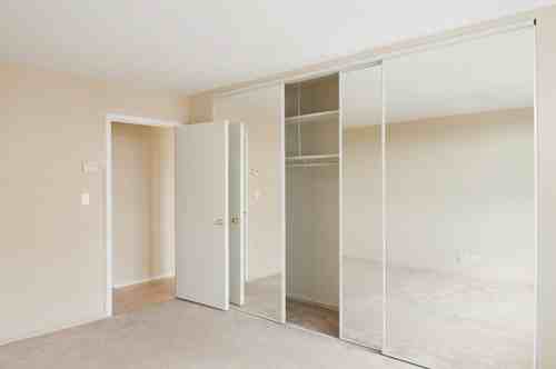 4100 Marine Dr - Photo 2 of 8