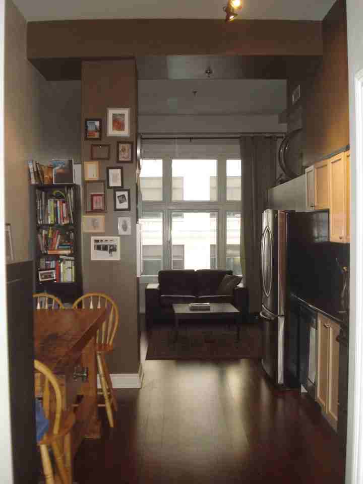 73 Richmond St W #303