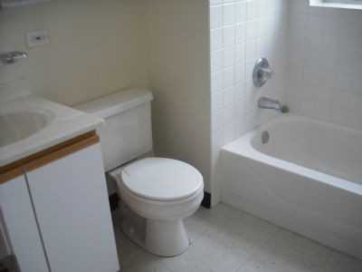 550 North Kenmore Ave W - Photo 2 of 6