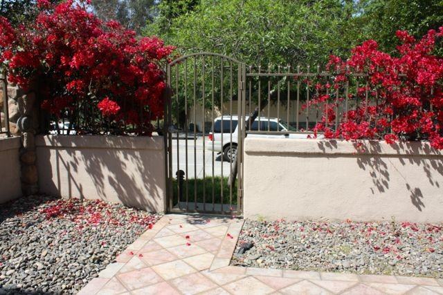 1097 Rosewalk Way - Photo 2 of 7