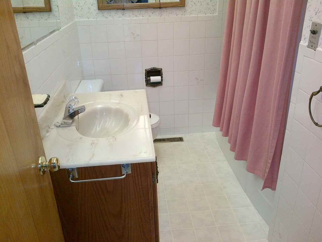 3243 Main St E - Photo 2 of 6