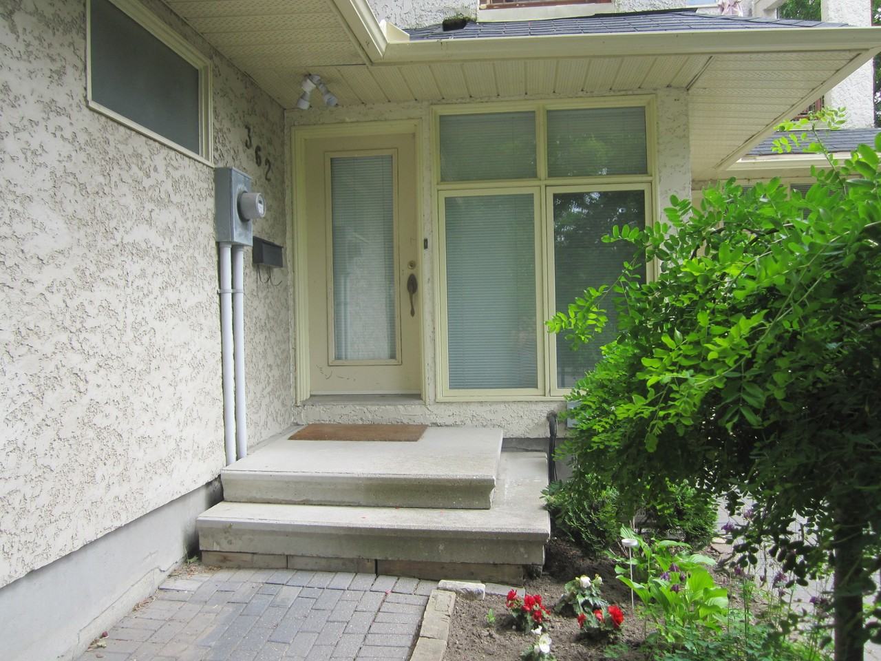362 Bruyère St - Photo 2 of 7