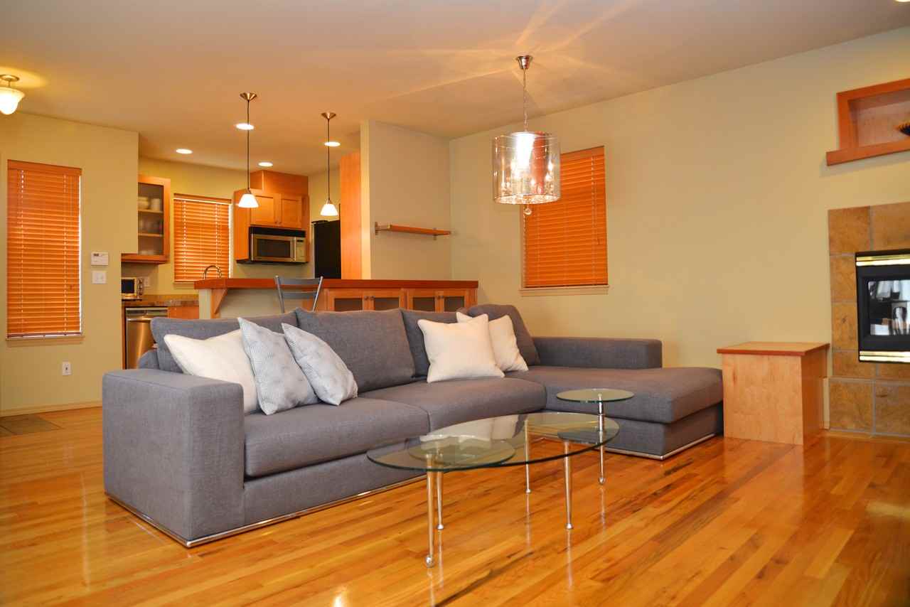 1316 29th Ave S - Photo 2 of 11