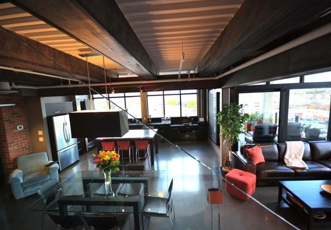 1630 Pandosy St - Photo 3 of 9