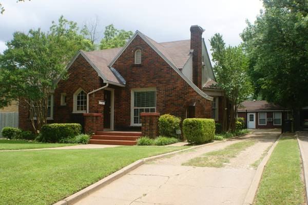 2111 Park Pl Ave - Photo 2 of 2