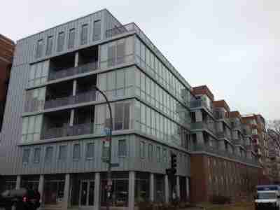 525 S Kedzie Ave #402