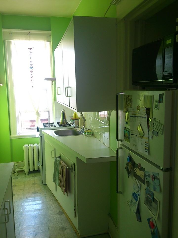 4516 Rue Ste-Catherine O - Photo 2 of 9