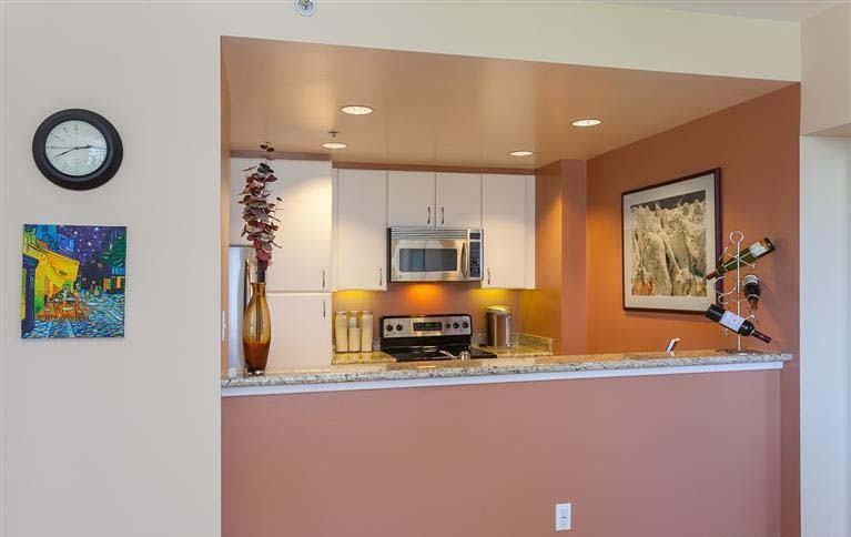 260 King St #658 - Photo 3 of 10