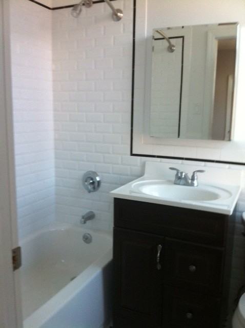 223 2nd Ave 6G - Photo 3 of 4