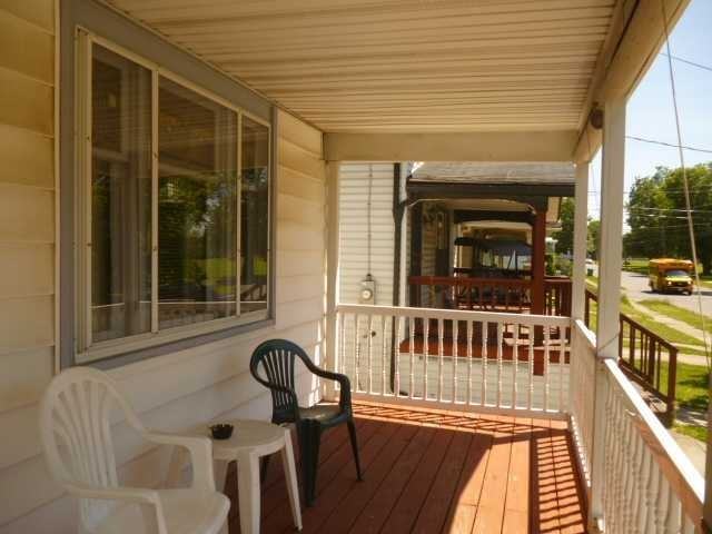 153 Sprenger Ave - Photo 2 of 12