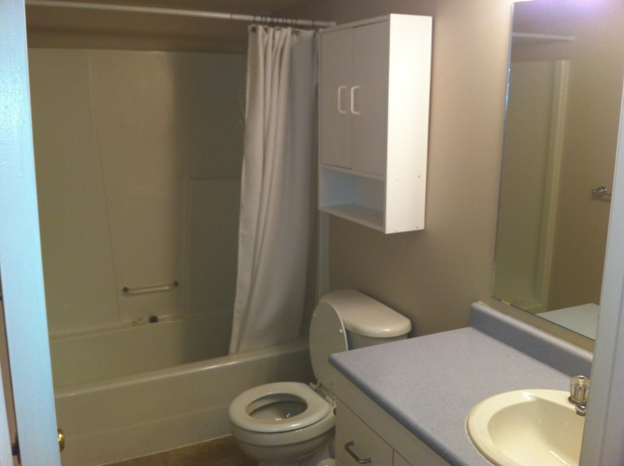 930 Lodge Ave - Photo 3 of 5