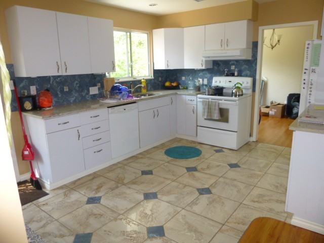 1455 Montrose Ave - Photo 3 of 6