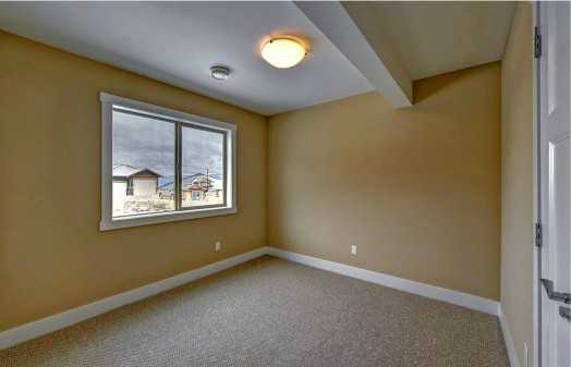 2538 Loseth Rd - Photo 3 of 7