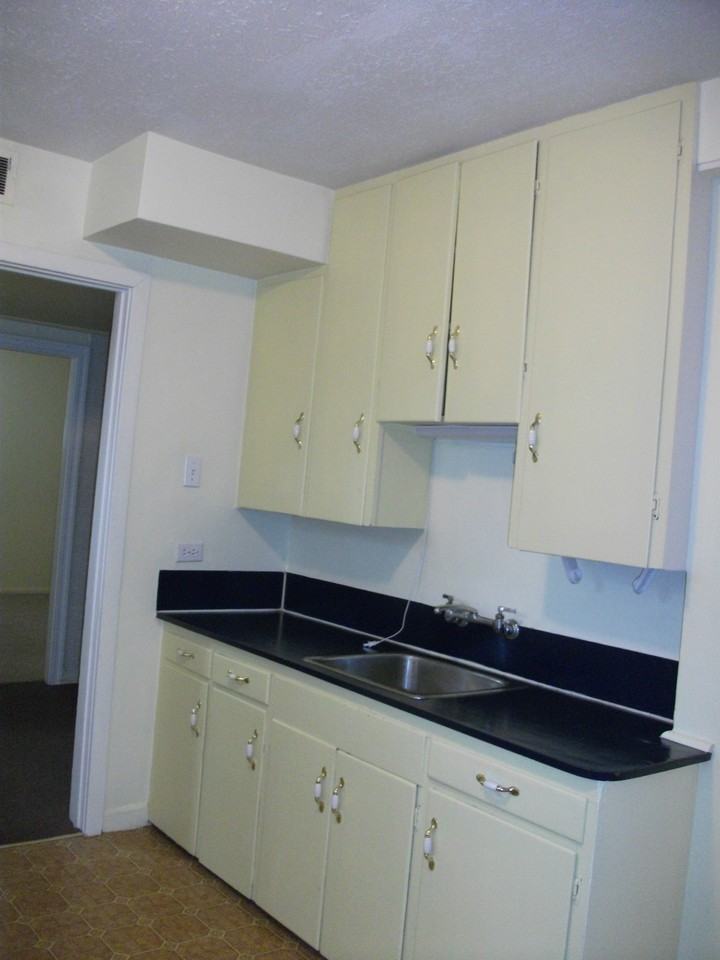 971 10 St S - Photo 2 of 4