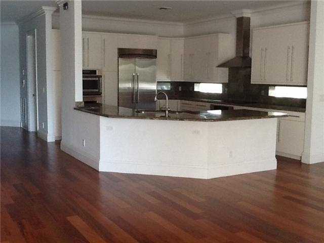 1736 NE 1st St - Photo 3 of 5