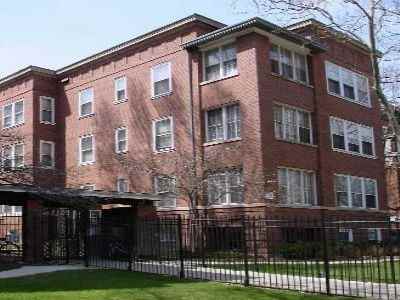 4312 N Sheridan Rd #1A - Photo 2 of 3