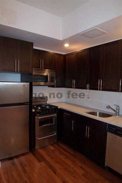 454 Manhatten Ave #5G - Photo 2 of 6