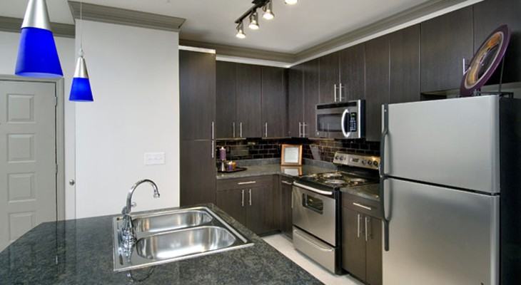 2911 Piedmont Rd NE - Photo 2 of 6