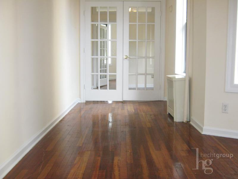 Stuyvesant St 16, Greenlawn, NY 11743 2 Bedroom Apartment for Rent