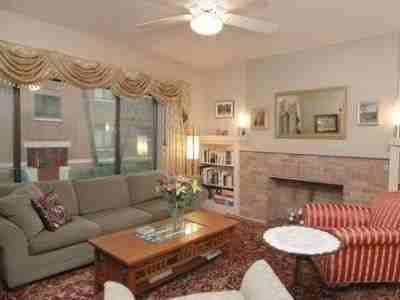 812 W Lakeside Ave #109 - Photo 3 of 6