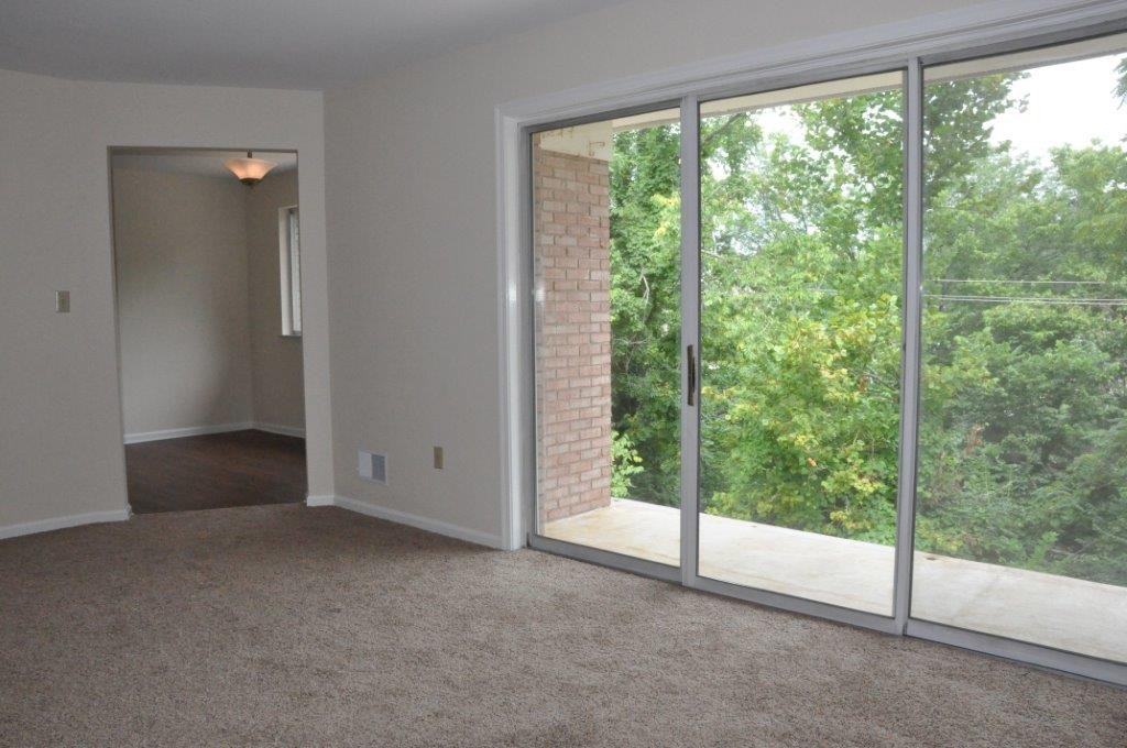 38 Superior Dr #4 - Photo 2 of 10