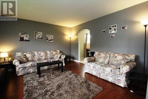 35 Irene Ave 4 - Photo 3 of 10