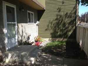 11801 25 Ave NW - Photo 2 of 8