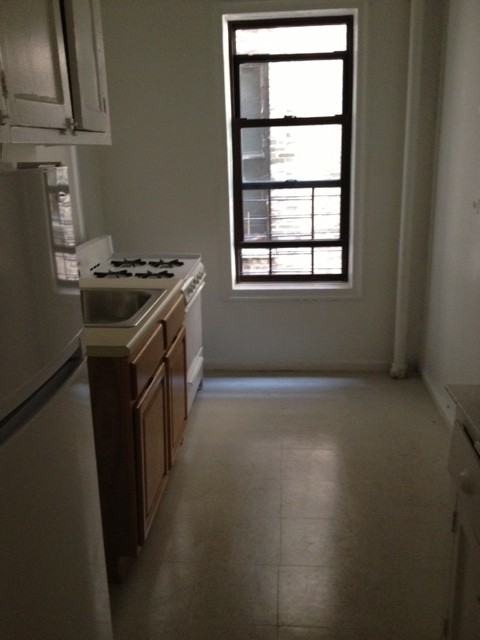 2160 Barnes Ave - Photo 2 of 4