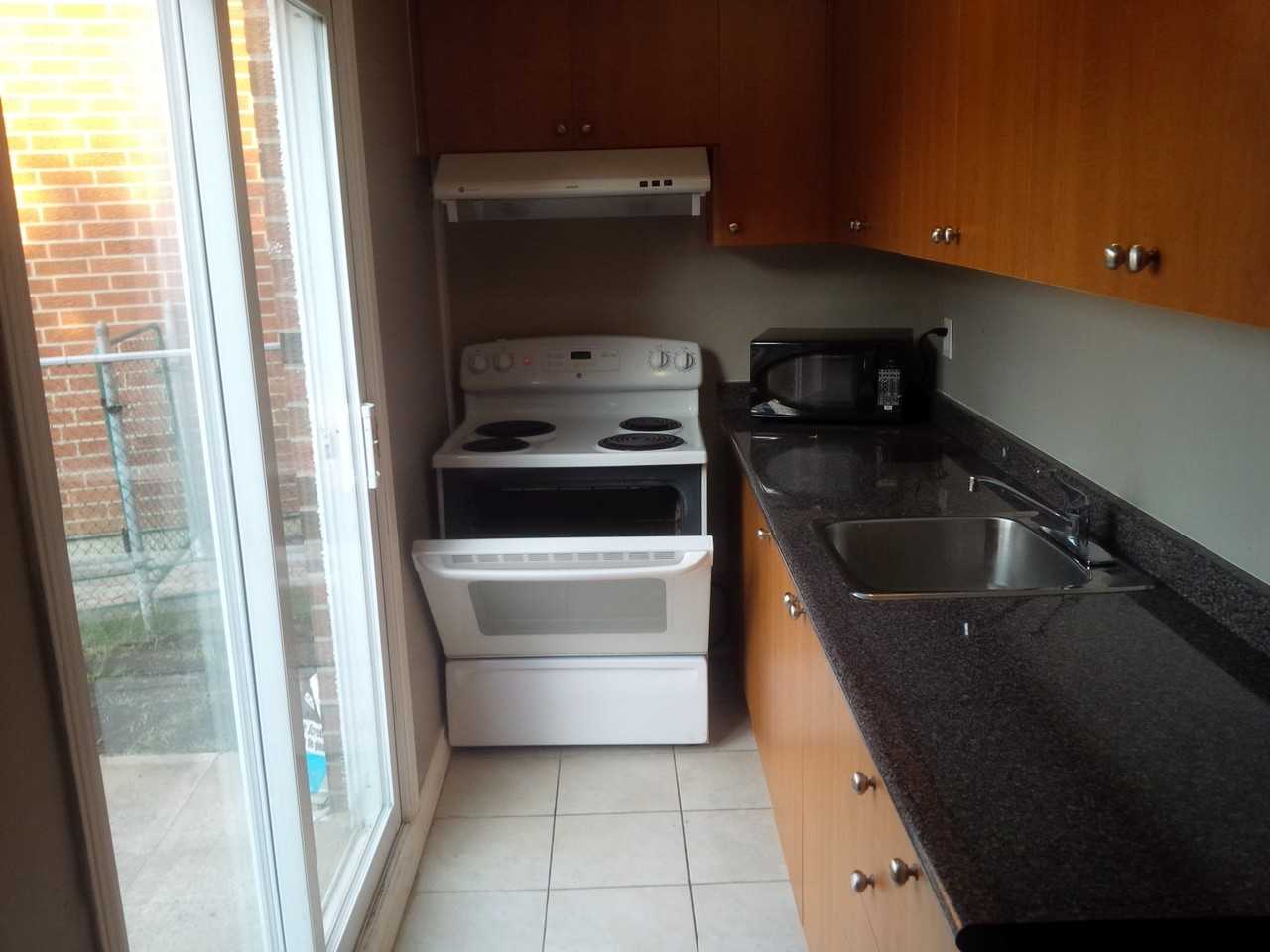 4 Ffolkes Ct - Photo 3 of 5