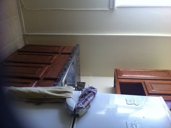 697 Evergreen Ave - Photo 3 of 3