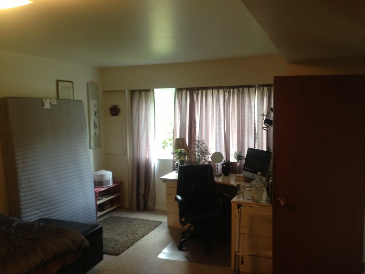 1073 Ridgewood Dr - Photo 2 of 2
