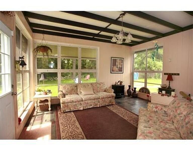 47 Elm St - Photo 2 of 9