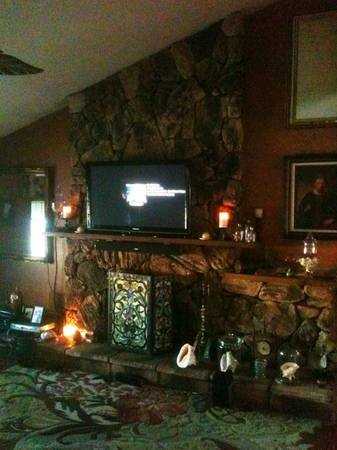 25001 Mawson Dr - Photo 3 of 9